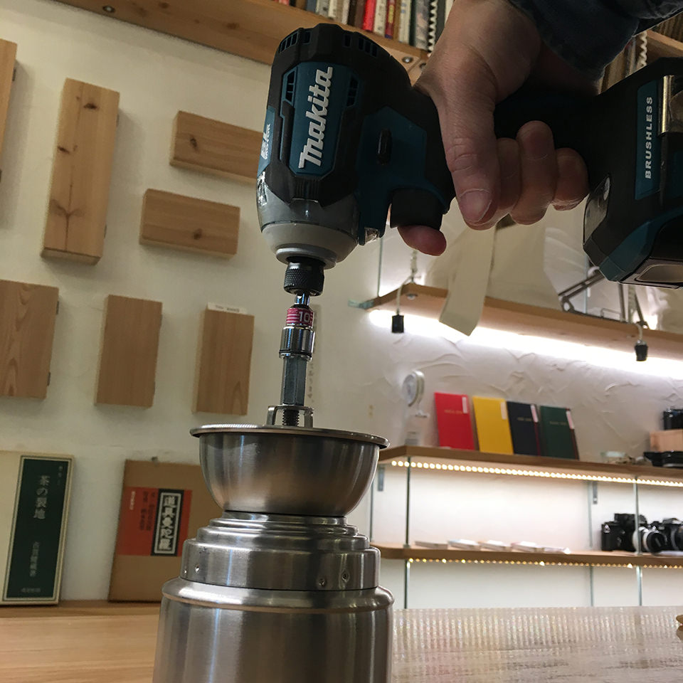 手回しコーヒーミルを電動化