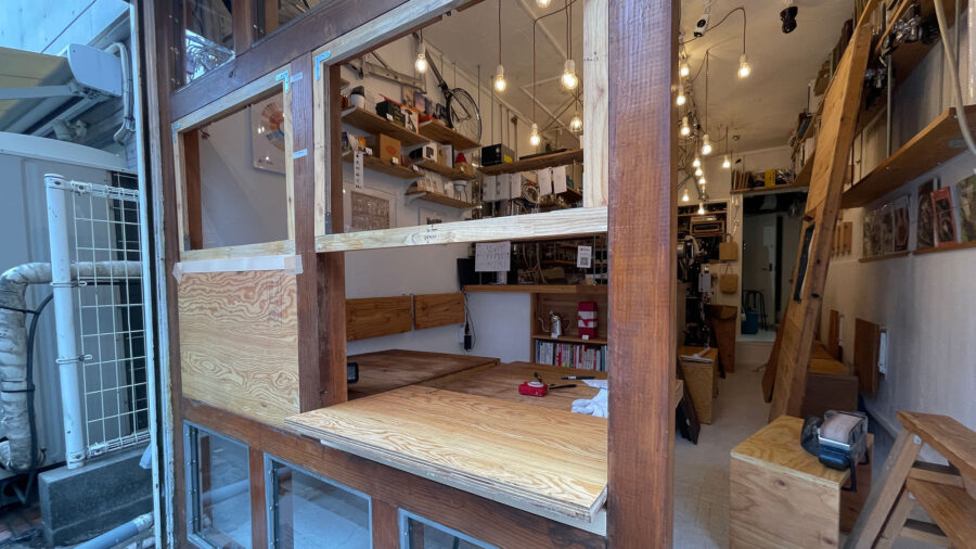 入口扉改装工事その1