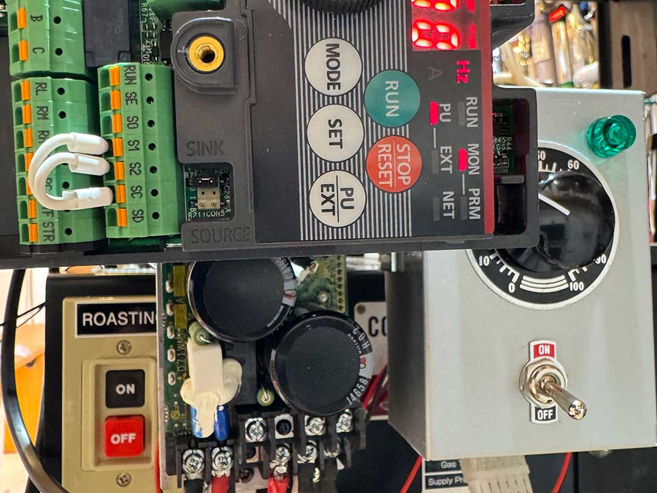 フジローヤルインバータ化